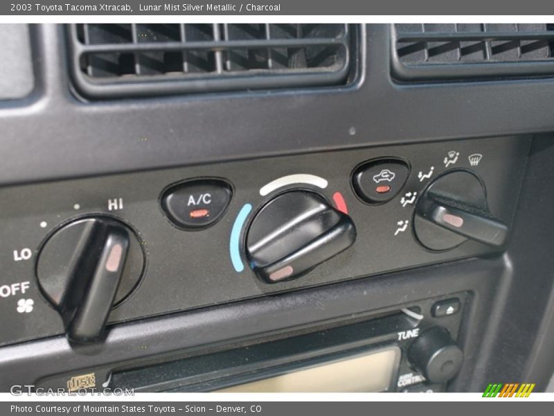 Lunar Mist Silver Metallic / Charcoal 2003 Toyota Tacoma Xtracab