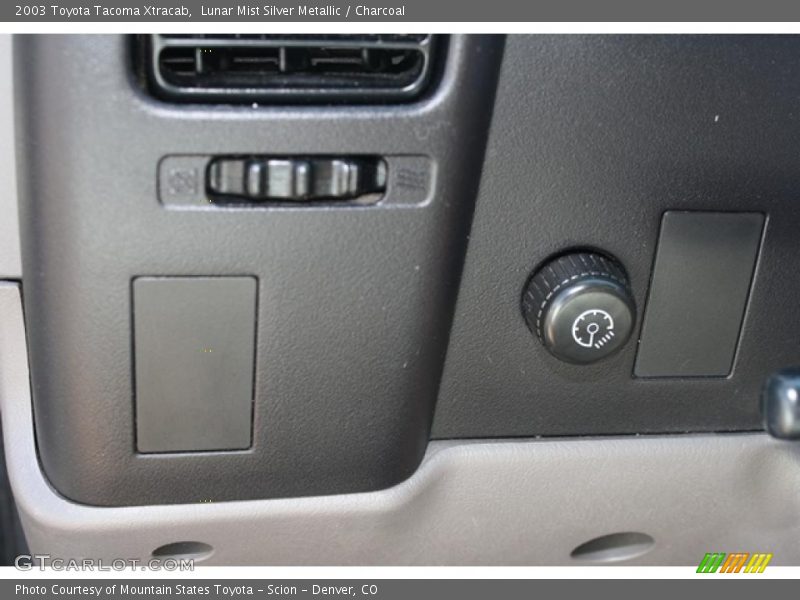 Lunar Mist Silver Metallic / Charcoal 2003 Toyota Tacoma Xtracab