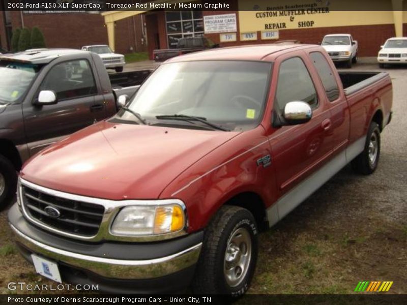 Toreador Red Metallic / Medium Graphite 2002 Ford F150 XLT SuperCab