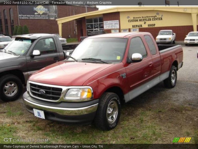 Toreador Red Metallic / Medium Graphite 2002 Ford F150 XLT SuperCab