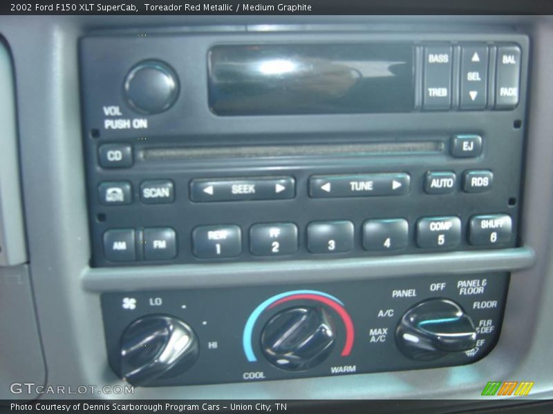 Toreador Red Metallic / Medium Graphite 2002 Ford F150 XLT SuperCab