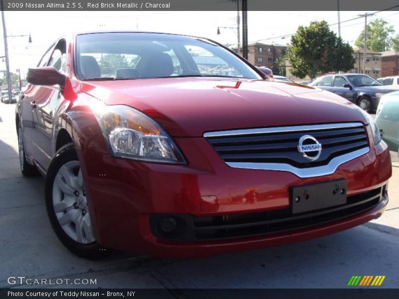 Red Brick Metallic / Charcoal 2009 Nissan Altima 2.5 S