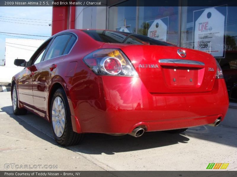 Red Brick Metallic / Charcoal 2009 Nissan Altima 2.5 S