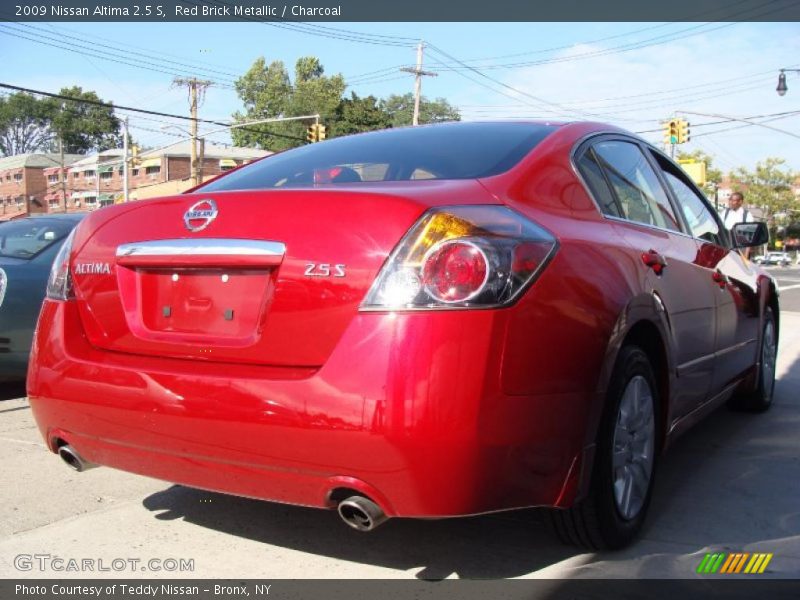 Red Brick Metallic / Charcoal 2009 Nissan Altima 2.5 S
