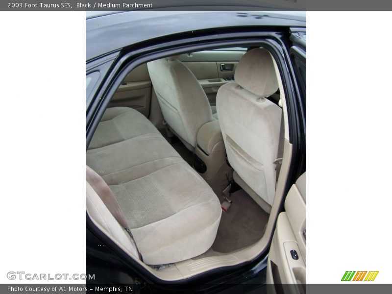 Black / Medium Parchment 2003 Ford Taurus SES