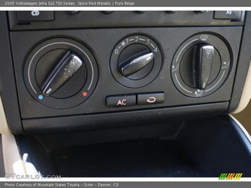 Spice Red Metallic / Pure Beige 2005 Volkswagen Jetta GLS TDI Sedan