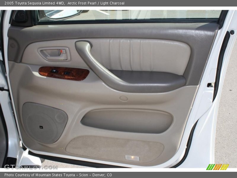 Arctic Frost Pearl / Light Charcoal 2005 Toyota Sequoia Limited 4WD