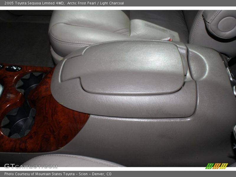 Arctic Frost Pearl / Light Charcoal 2005 Toyota Sequoia Limited 4WD
