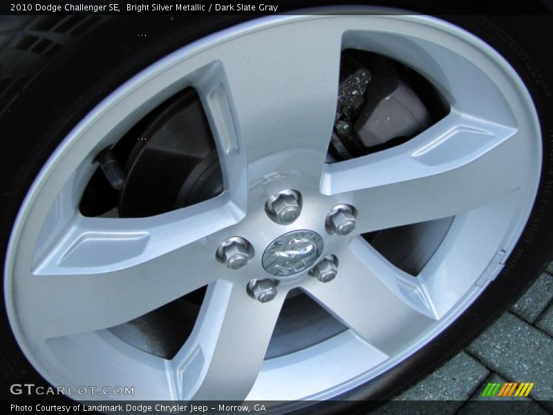 Bright Silver Metallic / Dark Slate Gray 2010 Dodge Challenger SE