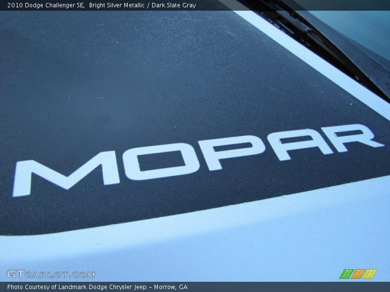 Bright Silver Metallic / Dark Slate Gray 2010 Dodge Challenger SE