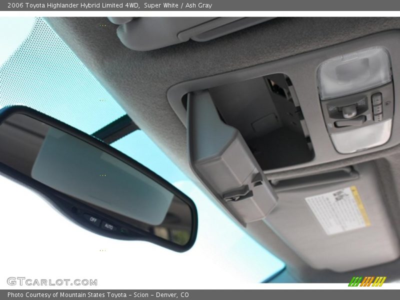 Super White / Ash Gray 2006 Toyota Highlander Hybrid Limited 4WD
