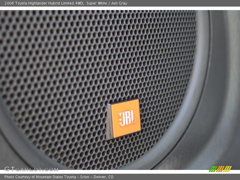 Super White / Ash Gray 2006 Toyota Highlander Hybrid Limited 4WD