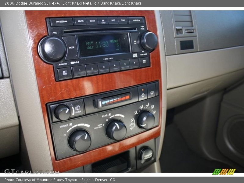 Light Khaki Metallic / Dark Khaki/Light Khaki 2006 Dodge Durango SLT 4x4