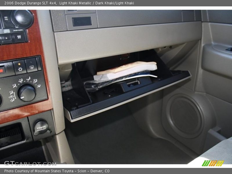 Light Khaki Metallic / Dark Khaki/Light Khaki 2006 Dodge Durango SLT 4x4