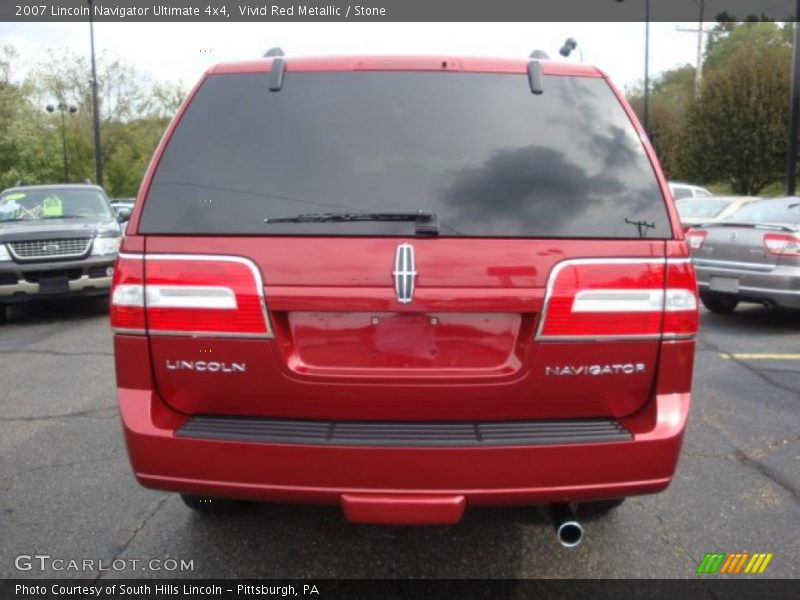 Vivid Red Metallic / Stone 2007 Lincoln Navigator Ultimate 4x4