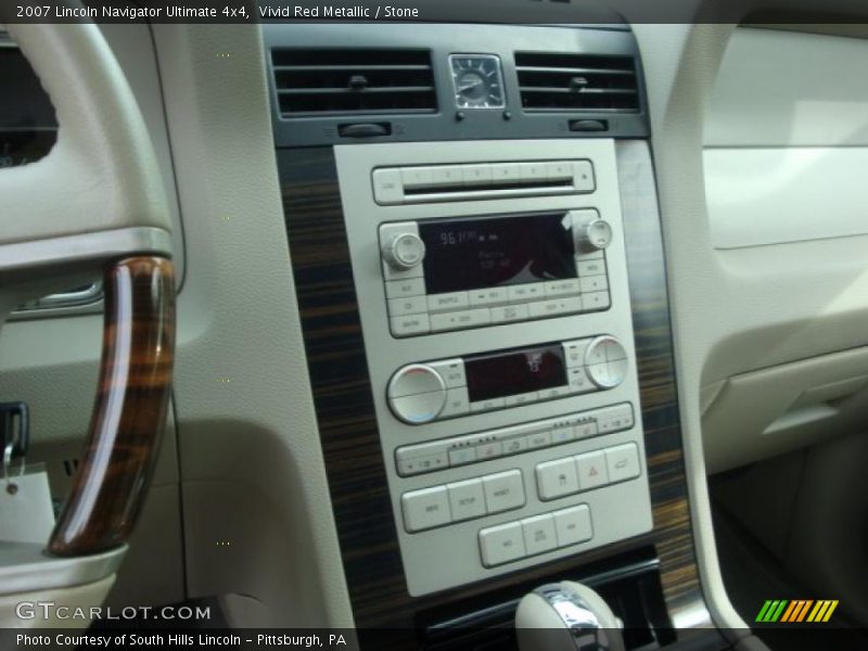 Vivid Red Metallic / Stone 2007 Lincoln Navigator Ultimate 4x4