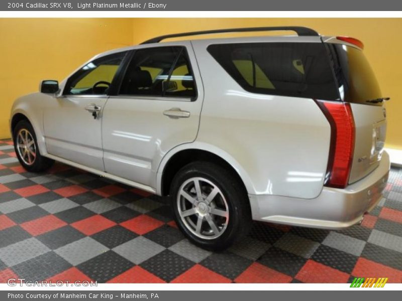 Light Platinum Metallic / Ebony 2004 Cadillac SRX V8