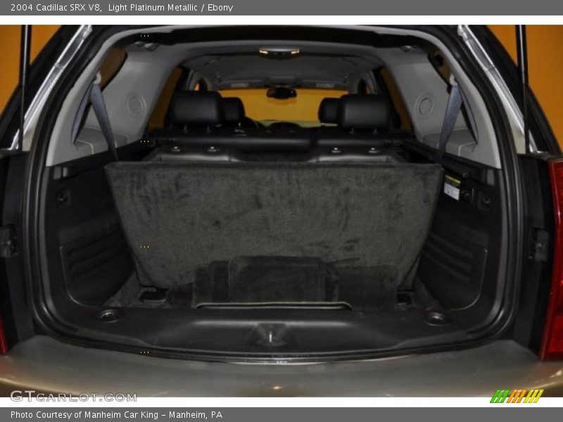 Light Platinum Metallic / Ebony 2004 Cadillac SRX V8