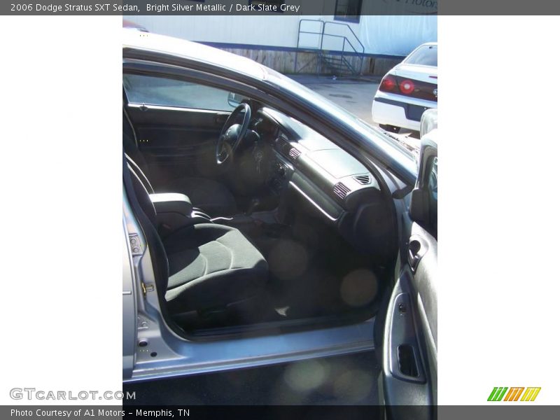 Bright Silver Metallic / Dark Slate Grey 2006 Dodge Stratus SXT Sedan