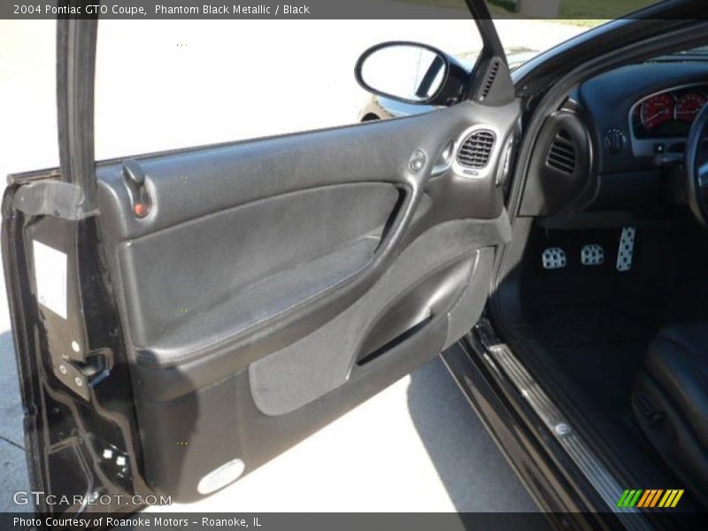Phantom Black Metallic / Black 2004 Pontiac GTO Coupe