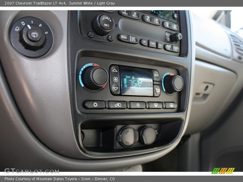 Summit White / Light Gray 2007 Chevrolet TrailBlazer LT 4x4