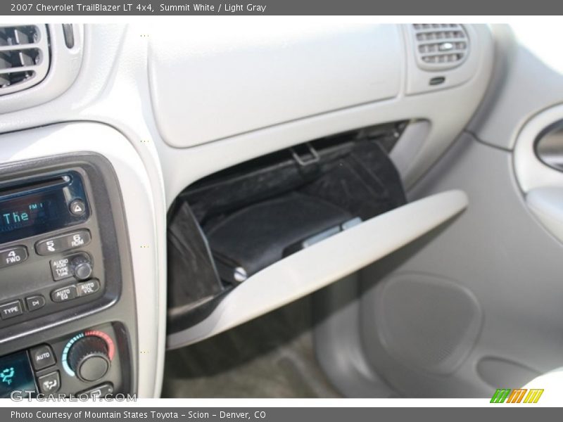 Summit White / Light Gray 2007 Chevrolet TrailBlazer LT 4x4