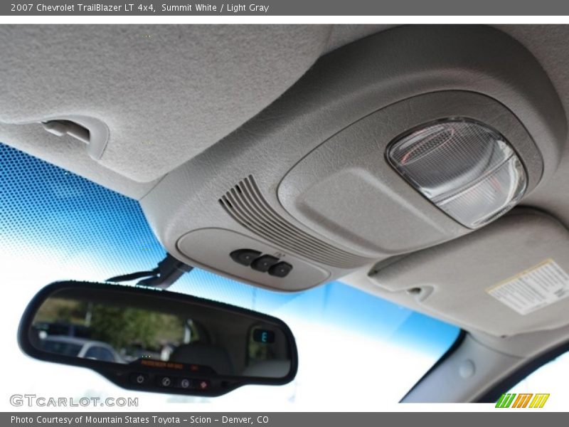 Summit White / Light Gray 2007 Chevrolet TrailBlazer LT 4x4