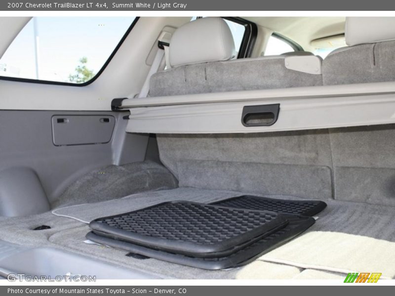 Summit White / Light Gray 2007 Chevrolet TrailBlazer LT 4x4