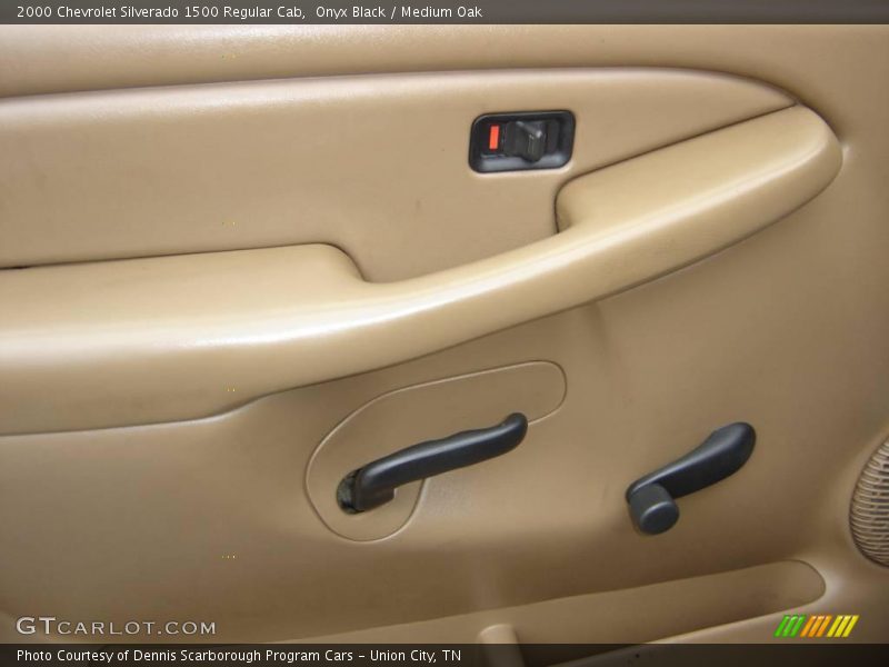 Onyx Black / Medium Oak 2000 Chevrolet Silverado 1500 Regular Cab