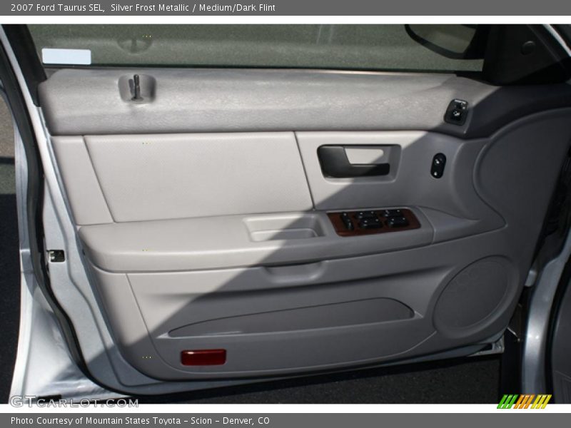 Silver Frost Metallic / Medium/Dark Flint 2007 Ford Taurus SEL