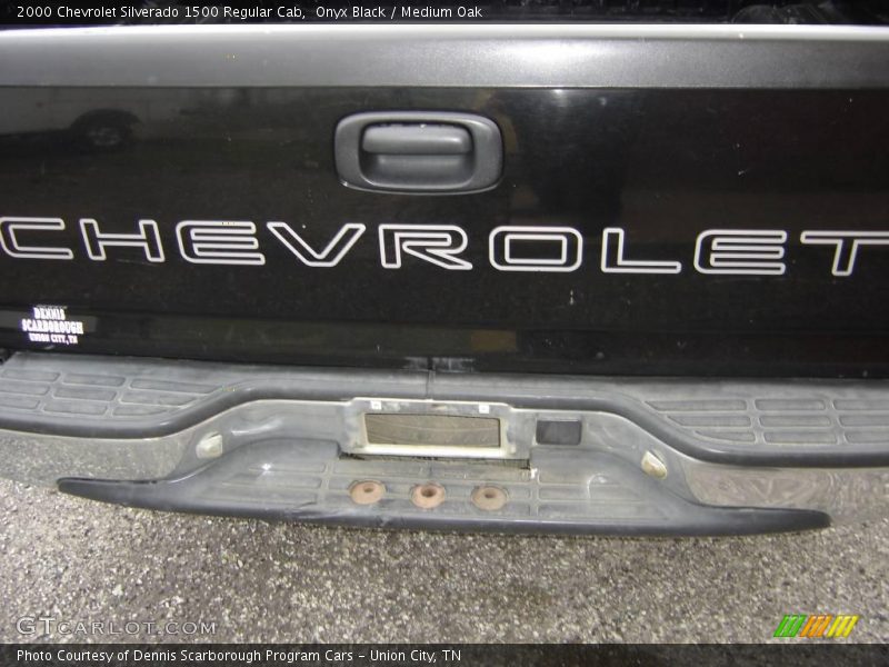 Onyx Black / Medium Oak 2000 Chevrolet Silverado 1500 Regular Cab