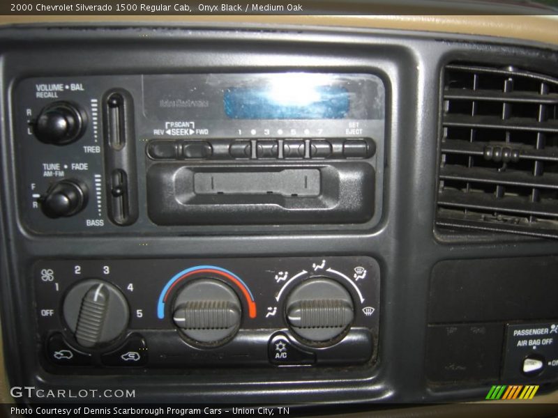 Onyx Black / Medium Oak 2000 Chevrolet Silverado 1500 Regular Cab