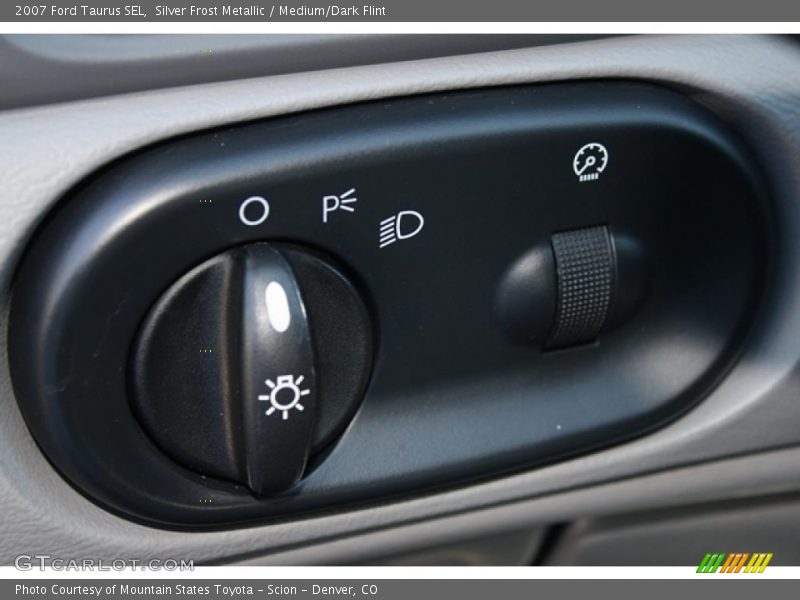 Silver Frost Metallic / Medium/Dark Flint 2007 Ford Taurus SEL