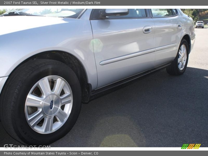 Silver Frost Metallic / Medium/Dark Flint 2007 Ford Taurus SEL
