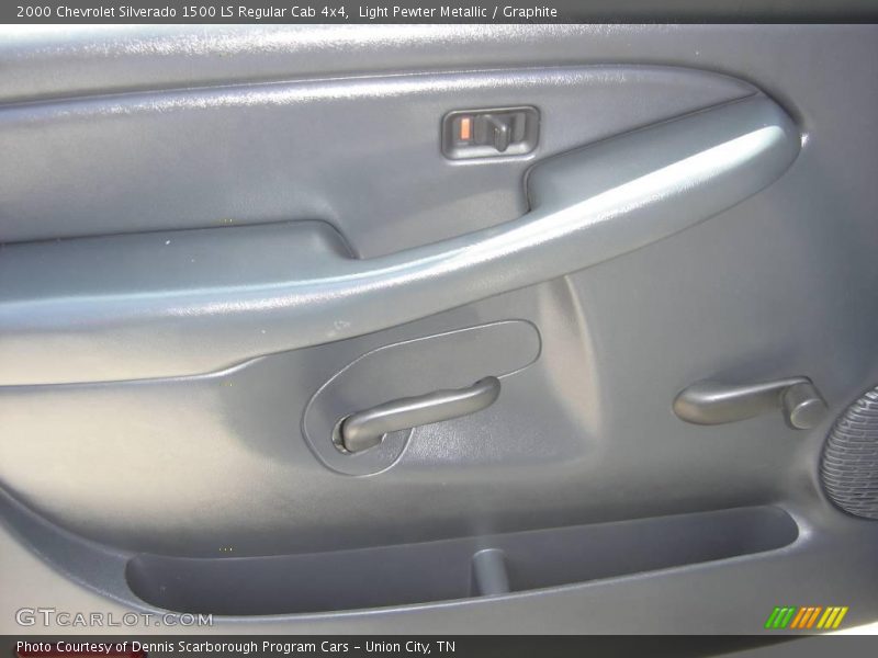 Light Pewter Metallic / Graphite 2000 Chevrolet Silverado 1500 LS Regular Cab 4x4