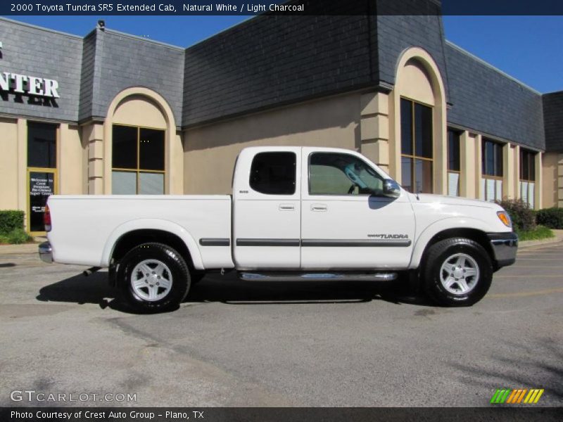 Natural White / Light Charcoal 2000 Toyota Tundra SR5 Extended Cab