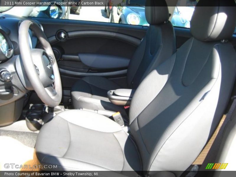 Pepper White / Carbon Black 2011 Mini Cooper Hardtop