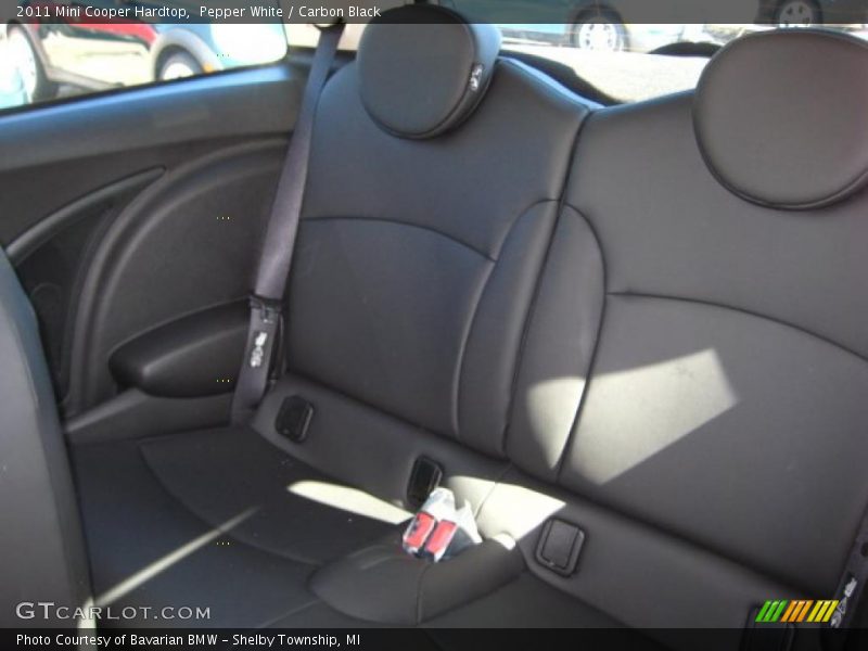 Pepper White / Carbon Black 2011 Mini Cooper Hardtop