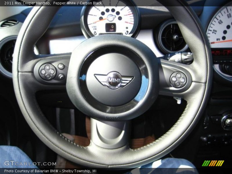 Pepper White / Carbon Black 2011 Mini Cooper Hardtop