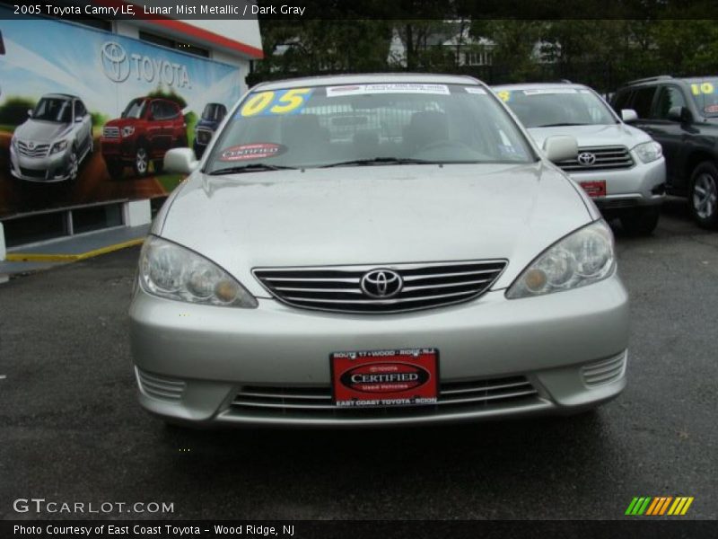 Lunar Mist Metallic / Dark Gray 2005 Toyota Camry LE