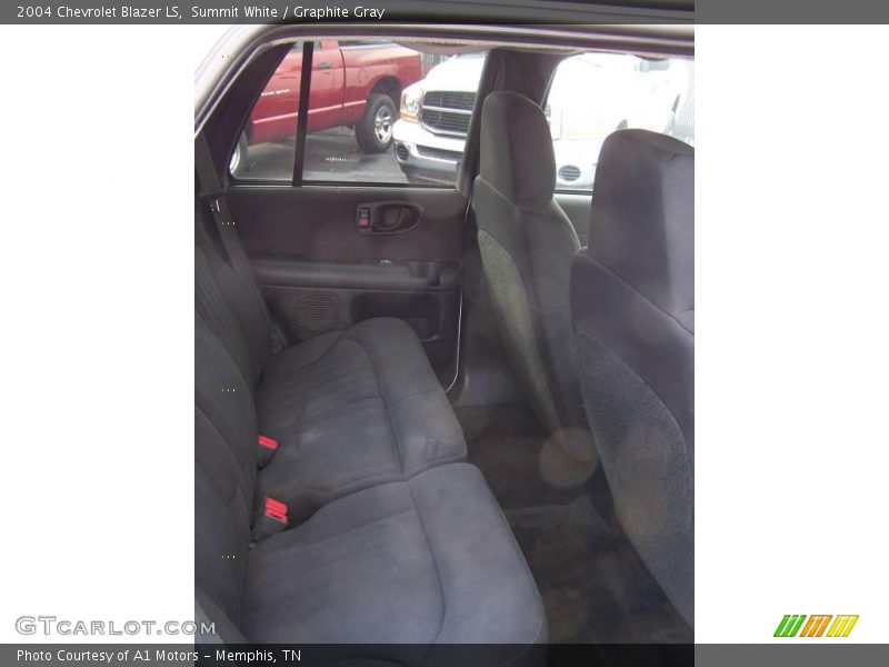 Summit White / Graphite Gray 2004 Chevrolet Blazer LS