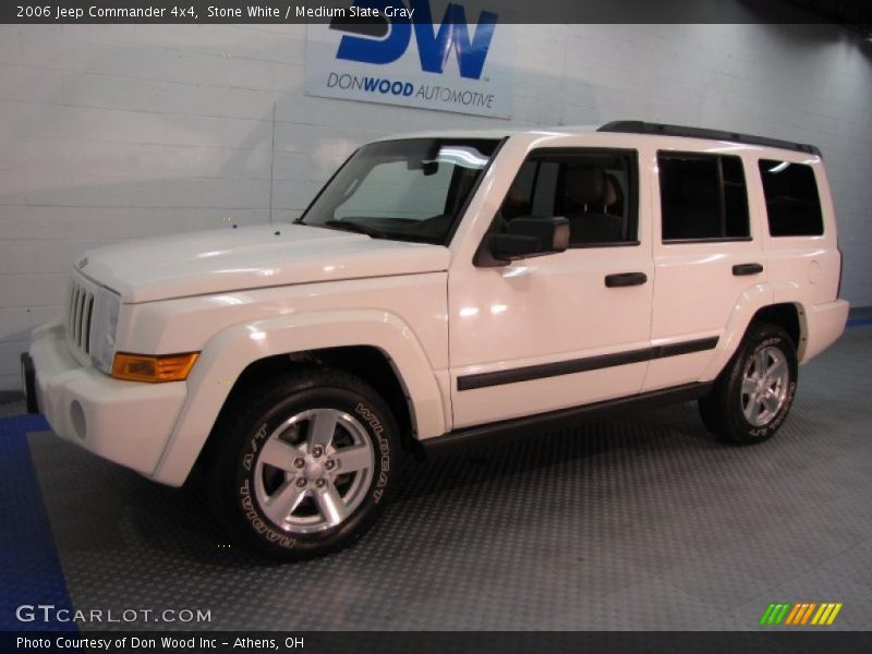 Stone White / Medium Slate Gray 2006 Jeep Commander 4x4