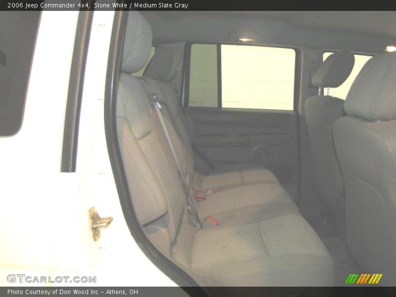 Stone White / Medium Slate Gray 2006 Jeep Commander 4x4
