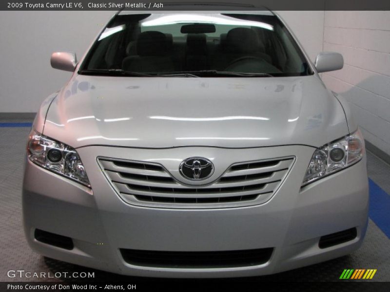 Classic Silver Metallic / Ash 2009 Toyota Camry LE V6