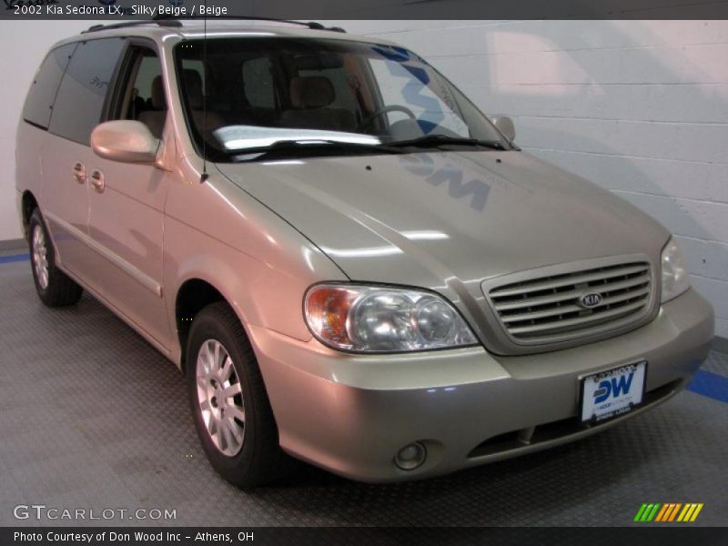Silky Beige / Beige 2002 Kia Sedona LX