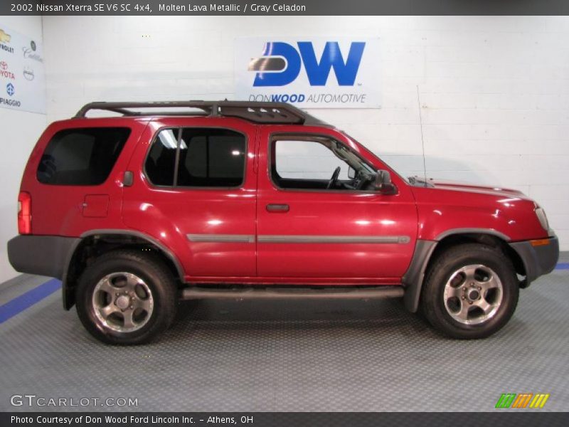 Molten Lava Metallic / Gray Celadon 2002 Nissan Xterra SE V6 SC 4x4