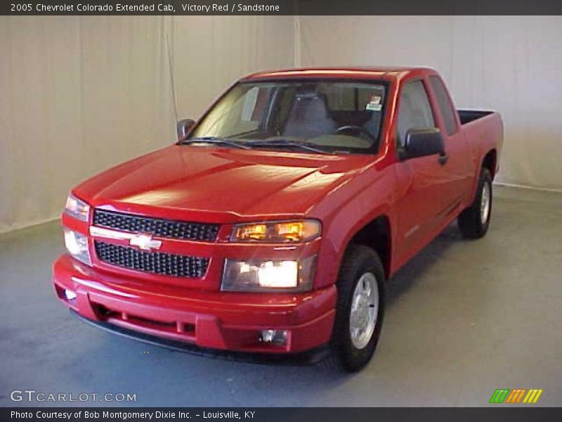 Victory Red / Sandstone 2005 Chevrolet Colorado Extended Cab