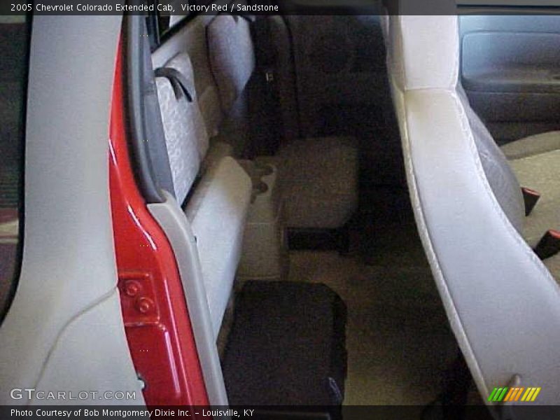 Victory Red / Sandstone 2005 Chevrolet Colorado Extended Cab