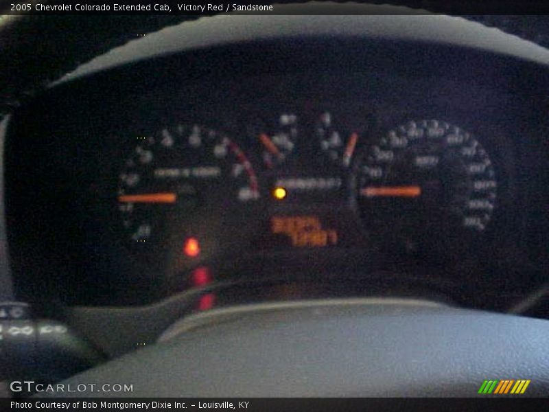 Victory Red / Sandstone 2005 Chevrolet Colorado Extended Cab