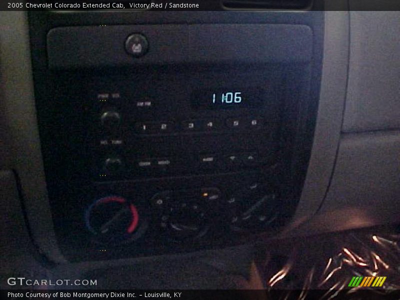 Victory Red / Sandstone 2005 Chevrolet Colorado Extended Cab
